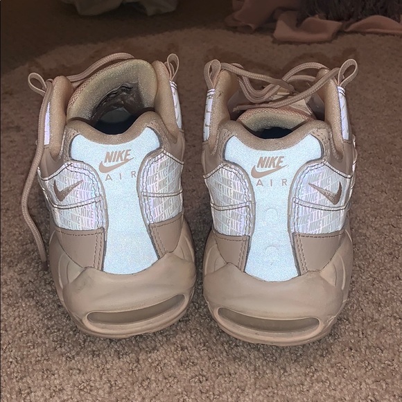 Nike Air Max pink and white reflective - Picture 6 of 10